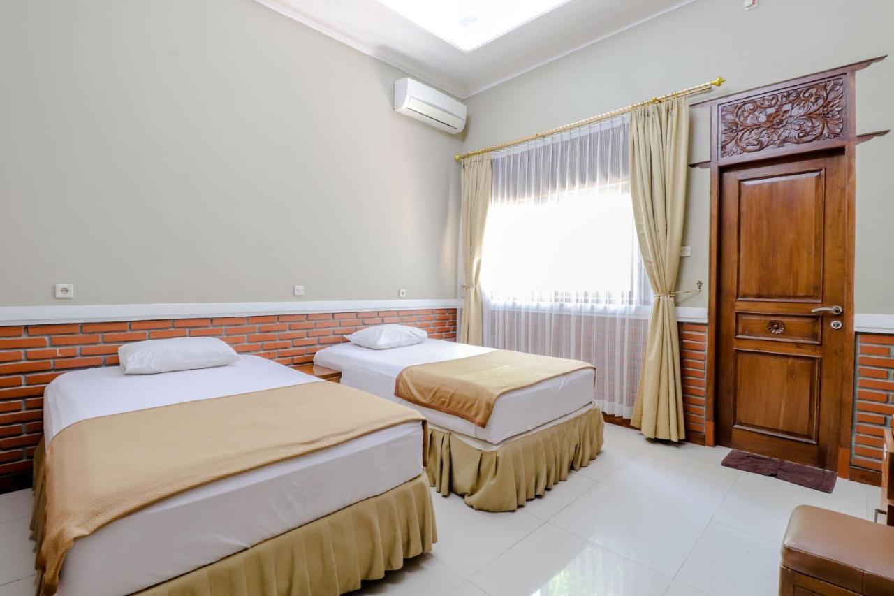 Pan Family Syariah Hotel Yogyakarta Kültér fotó